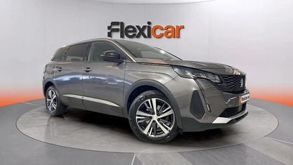 Usado Peugeot 5008 GT 131 CV (96 kW) 2024 Gris SUV