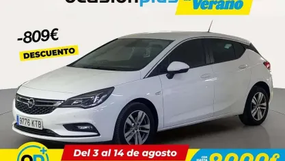 Usado Opel Astra Selective 110 CV (80 kW) 2019 Blanco Utilitario