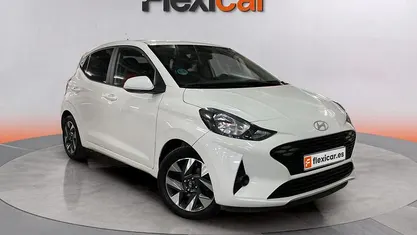 Blanco Usado 2024 Hyundai i10 Utilitario | 11.990 € (Precio justo)