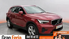 Rojo Usado 2024 Volvo XC40 Core SUV | 32.290 € (Precio justo)