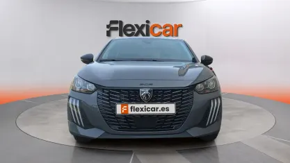 Usado Peugeot 208 GT 102 CV (75 kW) 2024 Gris Utilitario