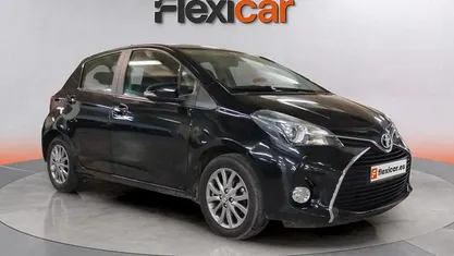 Usado Toyota Yaris Active 69 CV (50 kW) 2016 Utilitario