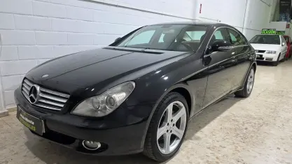 Usado Mercedes CLS350 272 CV (200 kW) 2005 Negro Coupe