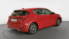 Lexus CT200h