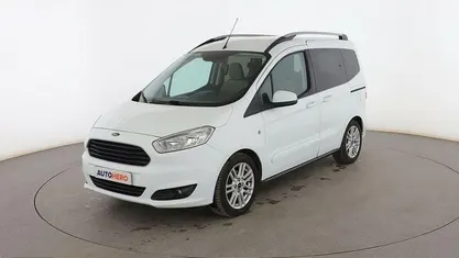 Blanco Usado 2015 Ford Tourneo Courier Titanium Monovolumen | 9399 € (Precio justo)