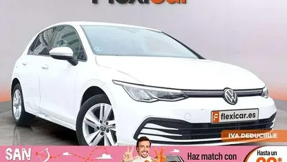 Usado VW Golf VIII Life 110 CV (80 kW) 2024 Blanco Familiar