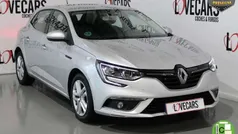 Plateado Usado 2020 Renault Mégane IV Business Berlina | 13.900 € (Precio justo)
