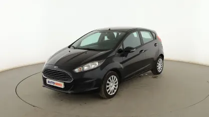 Usado Ford Fiesta Trend 82 CV (60 kW) 2015 Negro Utilitario