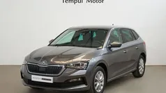 Gris Usado 2022 Skoda Scala Ambition Utilitario | 17.900 € (Precio justo)
