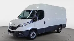 Blanco Usado 2023 Iveco Daily Berlina | 25.273 € (Buen precio)