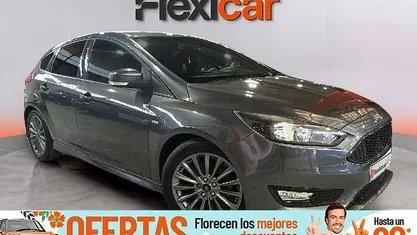 Usado Ford Focus ST-Line 125 CV (91 kW) 2017 Gris