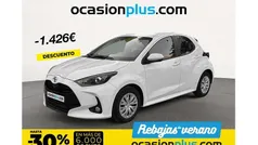 Blanco Usado 2023 Toyota Yaris Active Utilitario | 13.864 € (Precio justo)