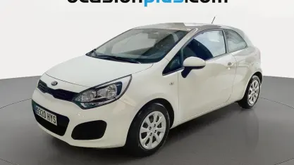 Usado Kia Rio 86 CV (63 kW) 2014 Blanco Utilitario