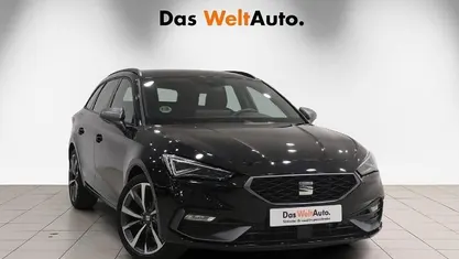 Usado Seat Leon FR 150 CV (110 kW) 2025 Negro Familiar