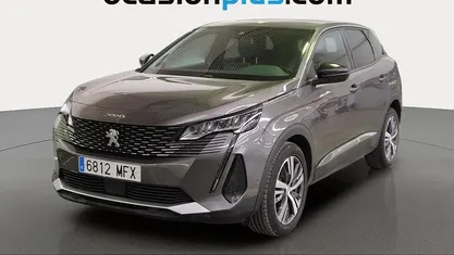 Gris plata Usado 2023 Peugeot 3008 Allure SUV | 15.410 € (Precio justo)