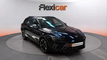 Usado Cupra Leon 150 CV (110 kW) 2025 Negro Familiar