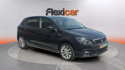 Usado Peugeot 308 Style 131 CV (96 kW) 2019 Negro Berlina
