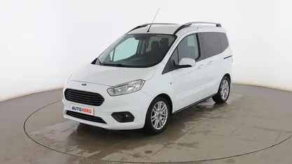 Usado 2019 Ford Tourneo Courier Titanium Monovolumen | 15.599 € (Precio justo)