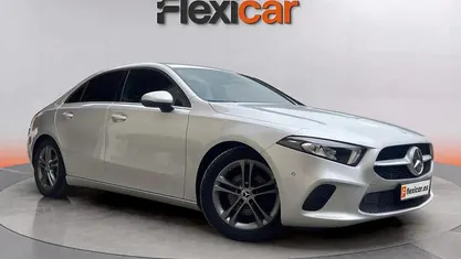 Gris Usado 2020 Mercedes A180 Berlina | 18.990 € (Super precio)