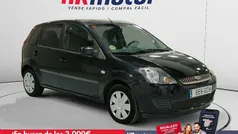 Negro Usado 2008 Ford Fiesta Futura Utilitario | 2510 € (Precio justo)