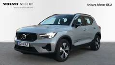 Gris Usado 2023 Volvo XC40 Plus SUV | 35.900 € (Precio justo)