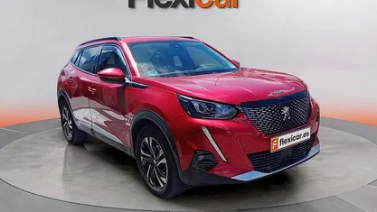 Rojo Usado 2021 Peugeot 2008 Allure SUV | 15.990 € (Precio justo)