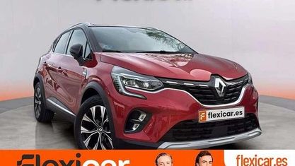 Begagnad Renault Captur Techno 140 HK (102 kW) 2023 Röd SUV