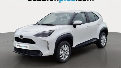 Usado 2025 Toyota Yaris Cross Business Edition SUV | 24.082 € (Precio justo)