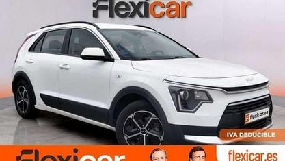 Używany Kia Niro 141 KM (103 kW) 2022 Biały SUV