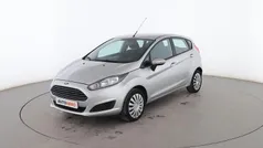 Gris Usado 2015 Ford Fiesta Trend Utilitario | 8099 € (Precio justo)