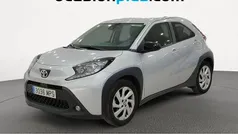 Gris Usado 2024 Toyota Aygo Play Utilitario | 13.810 € (Precio justo)