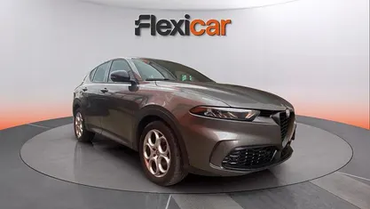 Usado Alfa Romeo Tonale Sprint 131 CV (96 kW) 2023 Gris SUV