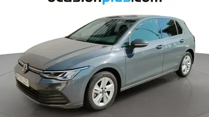 Usado VW Golf VIII Life 150 CV (110 kW) 2022 Gris Utilitario