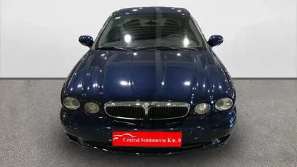 Usado Jaguar X-type Executive 131 CV (96 kW) 2004 Azul Berlina