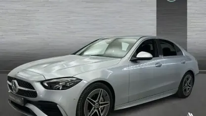 Usado Mercedes C200 AMG line 204 CV (150 kW) 2021 Gris Berlina