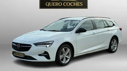 Blanco Usado 2021 Opel Insignia Business Edition Familiar | 13.500 € (Precio justo)
