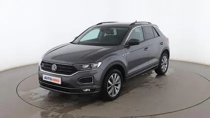 Usado VW T-Roc Advance 150 CV (110 kW) 2022 Gris SUV