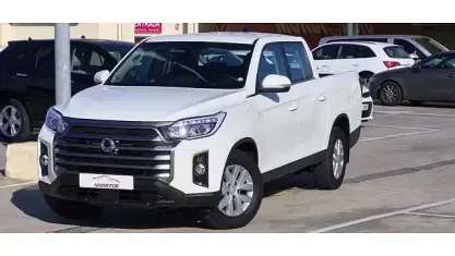 Usado SsangYong Musso 202 CV (148 kW) 2024 Blanco Berlina
