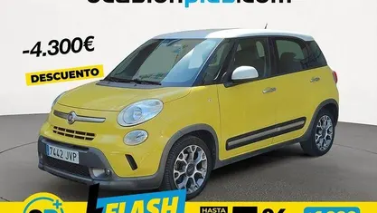 Usado Fiat 500L S 105 CV (77 kW) 2016 Amarillo Monovolumen