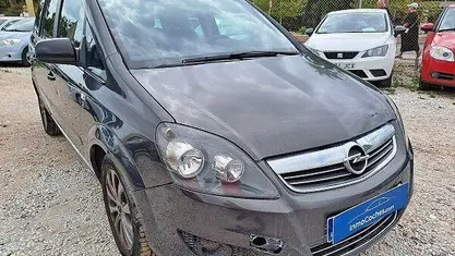 Usado Opel Zafira 110 CV (80 kW) 2010 Monovolumen