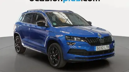 Usado Skoda Karoq SportLine 150 CV (110 kW) 2021 Azul SUV
