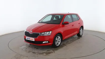 Rojo Usado 2019 Skoda Fabia Berlina | 11.399 € (Buen precio)