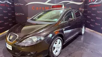 Begagnad Seat Leon Sport 105 HK (77 kW) 2008 Svart Halvkombi