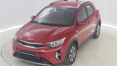 Rojo Usado 2024 Kia Stonic SUV | 18.613 € (Precio justo)