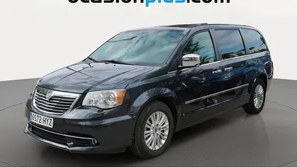 Usado Lancia Voyager Platinum 178 CV (130 kW) 2014 Negro Monovolumen