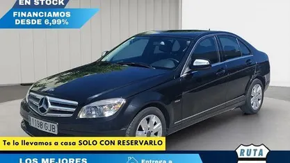 Käytetty Mercedes C220 Avantgarde 170 HP (125 kW) 2008 Musta Sedan