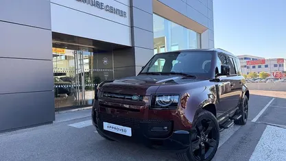 Granate Usado 2025 Land Rover Defender SUV | 117.900 €