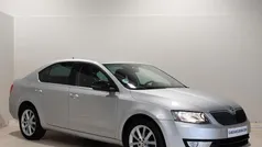 Gris Usado 2017 Skoda Octavia Ambition Berlina | 12.495 € (Precio justo)