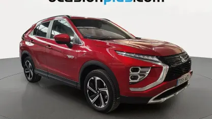Usado Mitsubishi Eclipse Cross 188 CV (138 kW) 2025 Rojo SUV