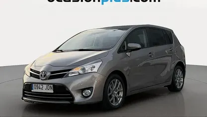 Gris Usado 2015 Toyota Verso Comfort Monovolumen | 13.288 € (Precio justo)